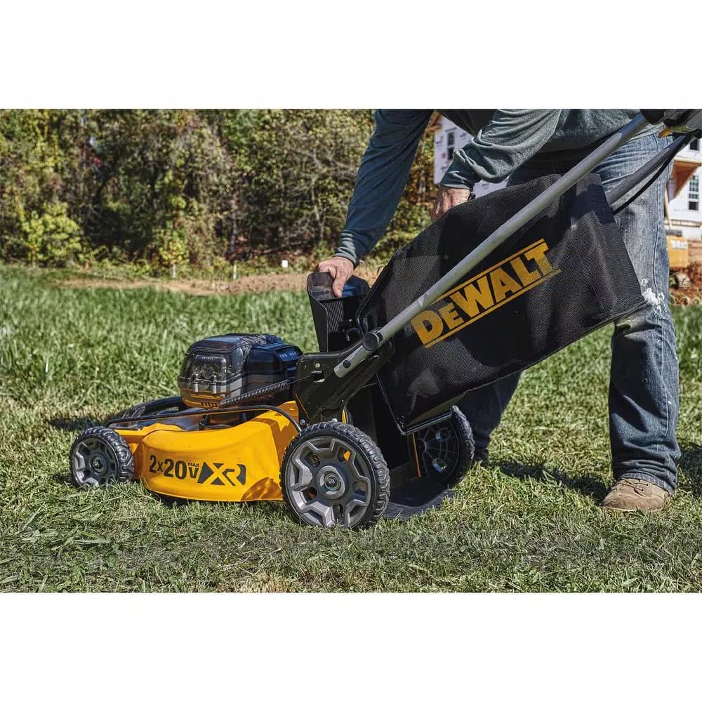 DEWALT 20 in. 20V MAX Cordless Walk Behind Push Lawn Mower with (2) 5.0 Ah Batteries and Charger