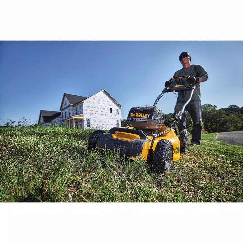 DEWALT 20 in. 20V MAX Cordless Walk Behind Push Lawn Mower with (2) 5.0 Ah Batteries and Charger