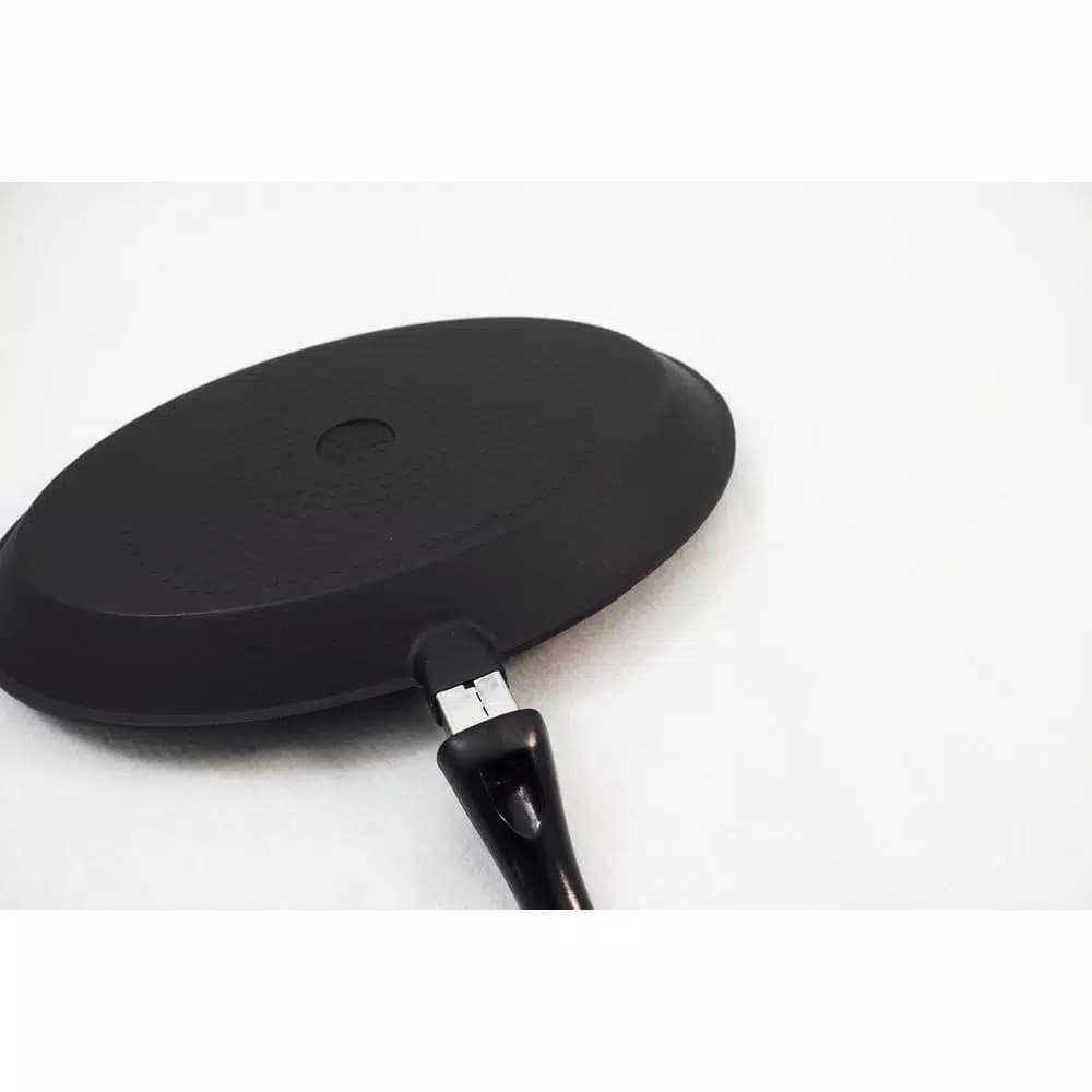 ExcelSteel 11 in. Cast Aluminum Nonstick Oval Frying Pan, Black