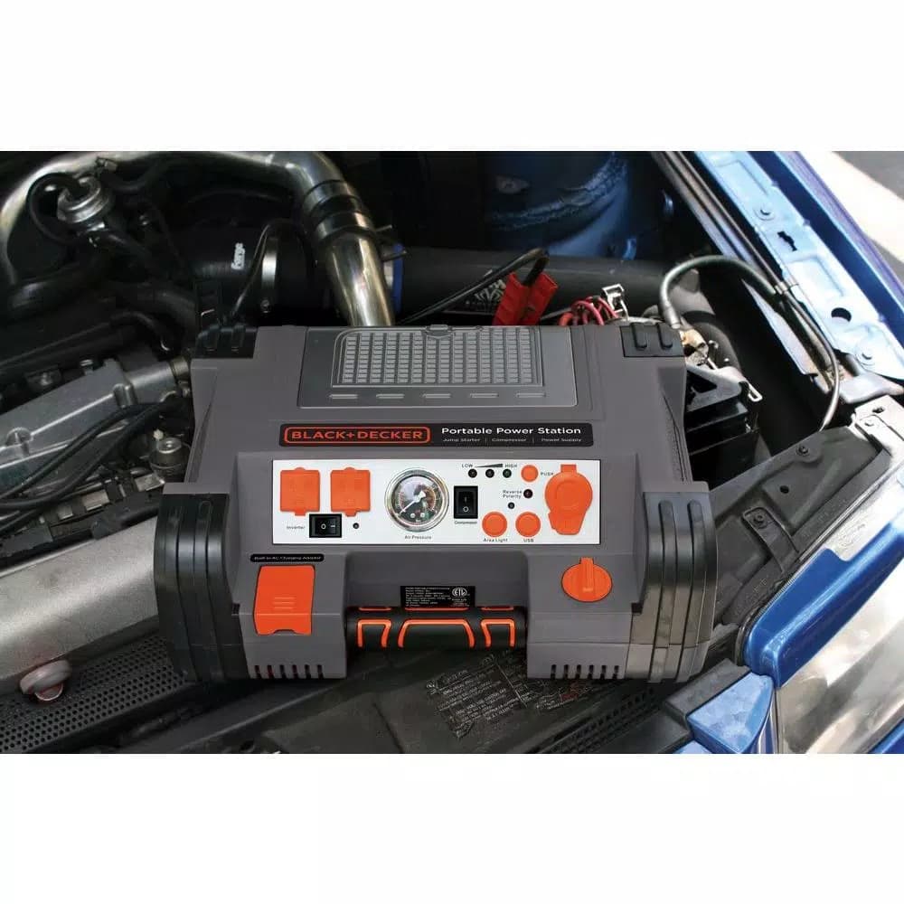 BLACK+DECKER 500-Watt Portable Power Station with 900 Peak Amp Jump Starter and 120 PSI Air Compressor