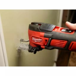 Milwaukee M18 18V Lithium-Ion Cordless Oscillating Multi-Tool (Tool-Only) thumbnail 10