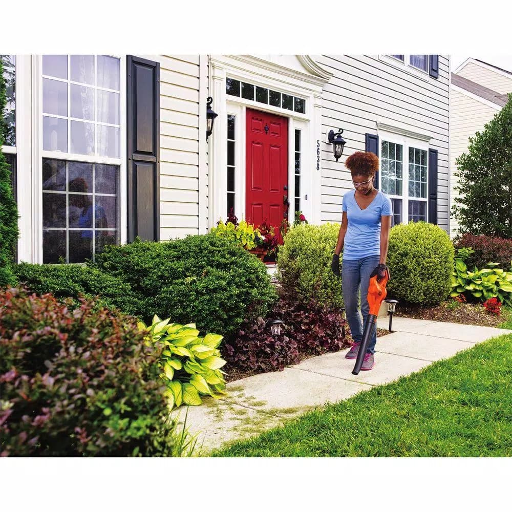 BLACK+DECKER 20V MAX Cordless Handheld Leaf Sweeper, 130 MPH, 100 CFM, Includes 1.5 Ah Battery and Charger