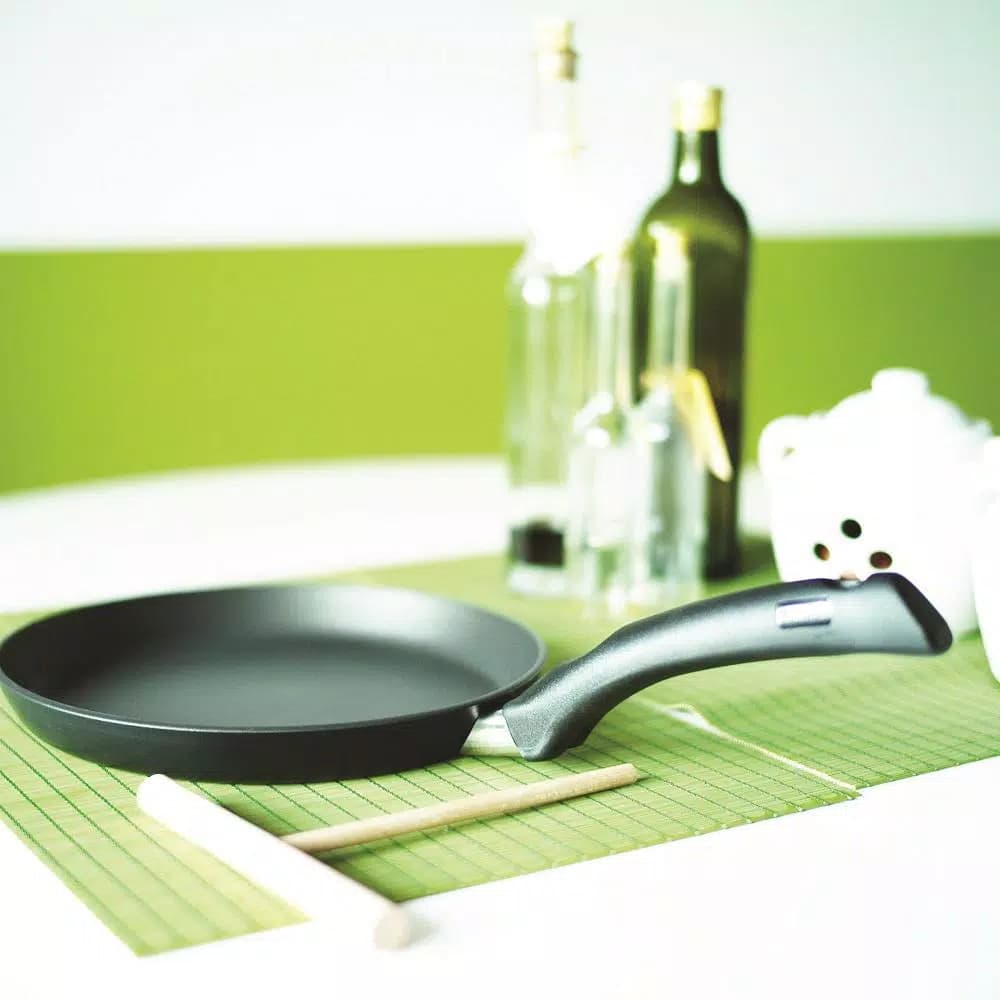 Berndes Specialty 9.5-inch Aluminum Non-Stick Crepe Pan
