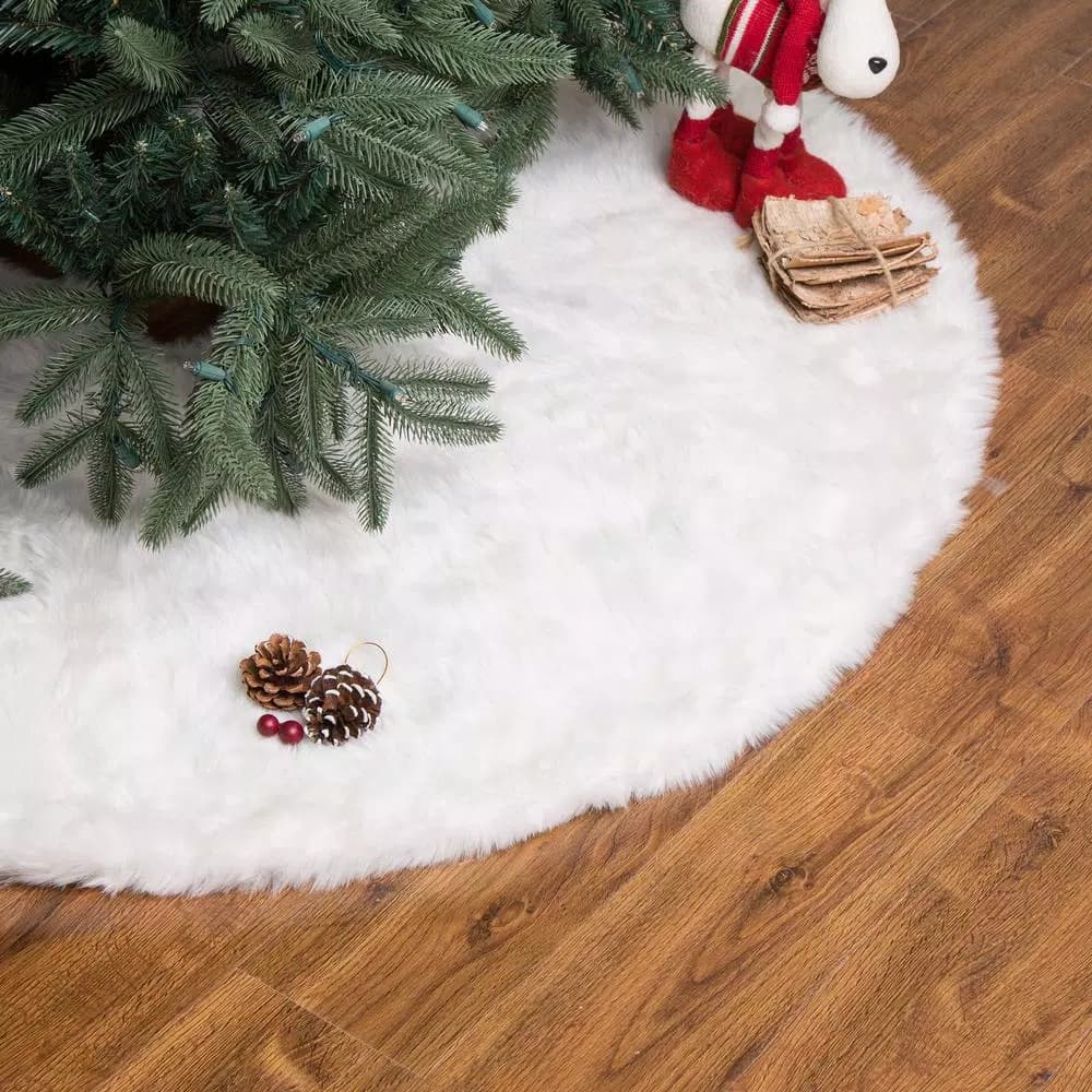 Glitzhome 48 in. White Plush Faux Fur Christmas Tree Skirt