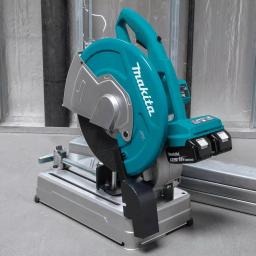 Makita 18V X2 LXT Brushless 14 in. Cordless Cut-Off Saw Kit with 5.0 Ah Batteries and Charger thumbnail 4