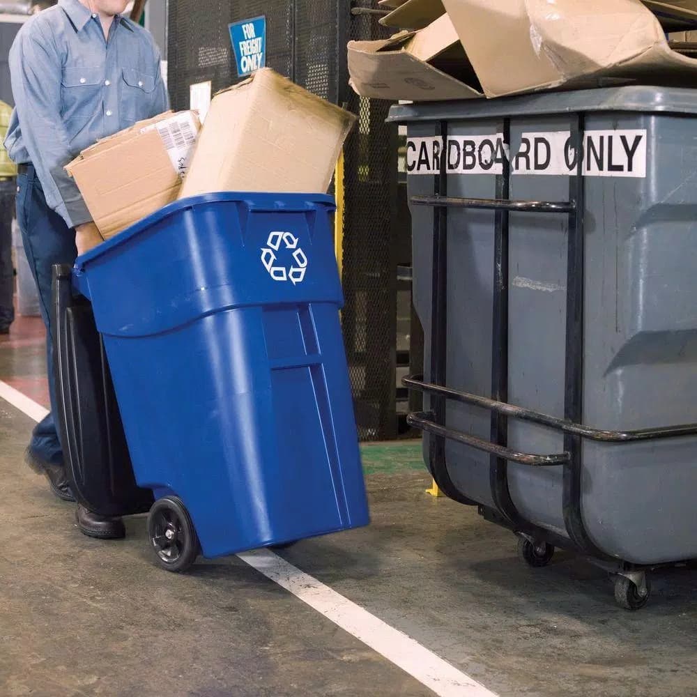 Rubbermaid Commercial Products Rubbermaid Commercial Brute 50 Gallon Blue Rollout Recycling Bin with Hinged Lid