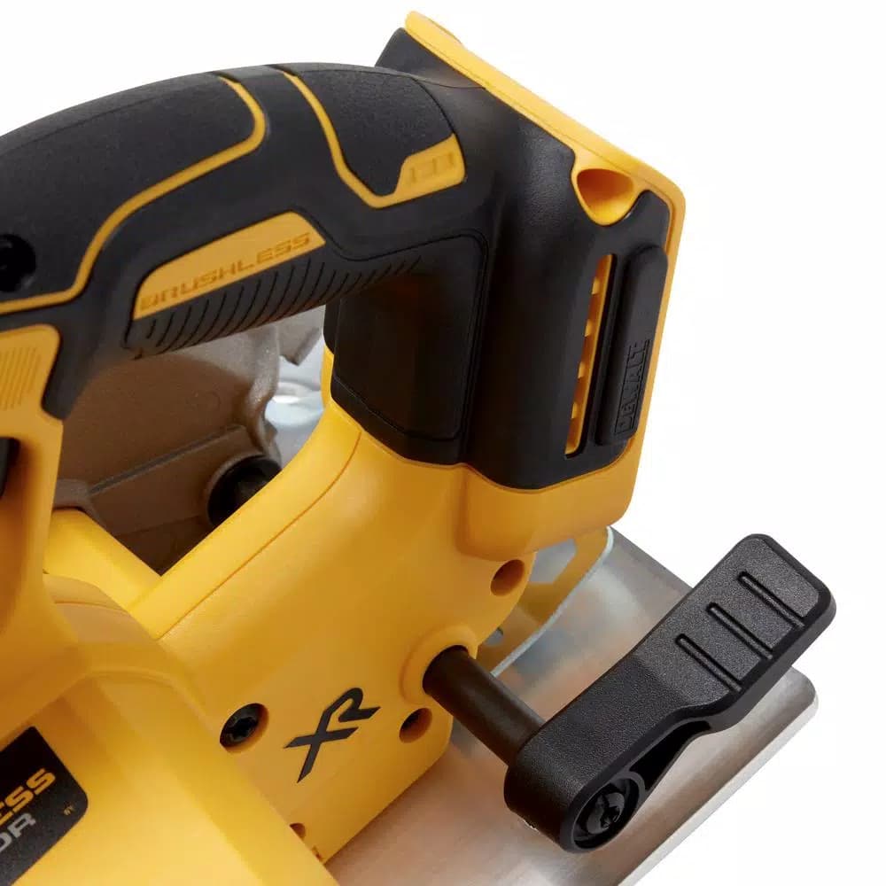 DEWALT 20V MAX XR Cordless Brushless 7-1/4 in. Circular Saw (Tool-Only)