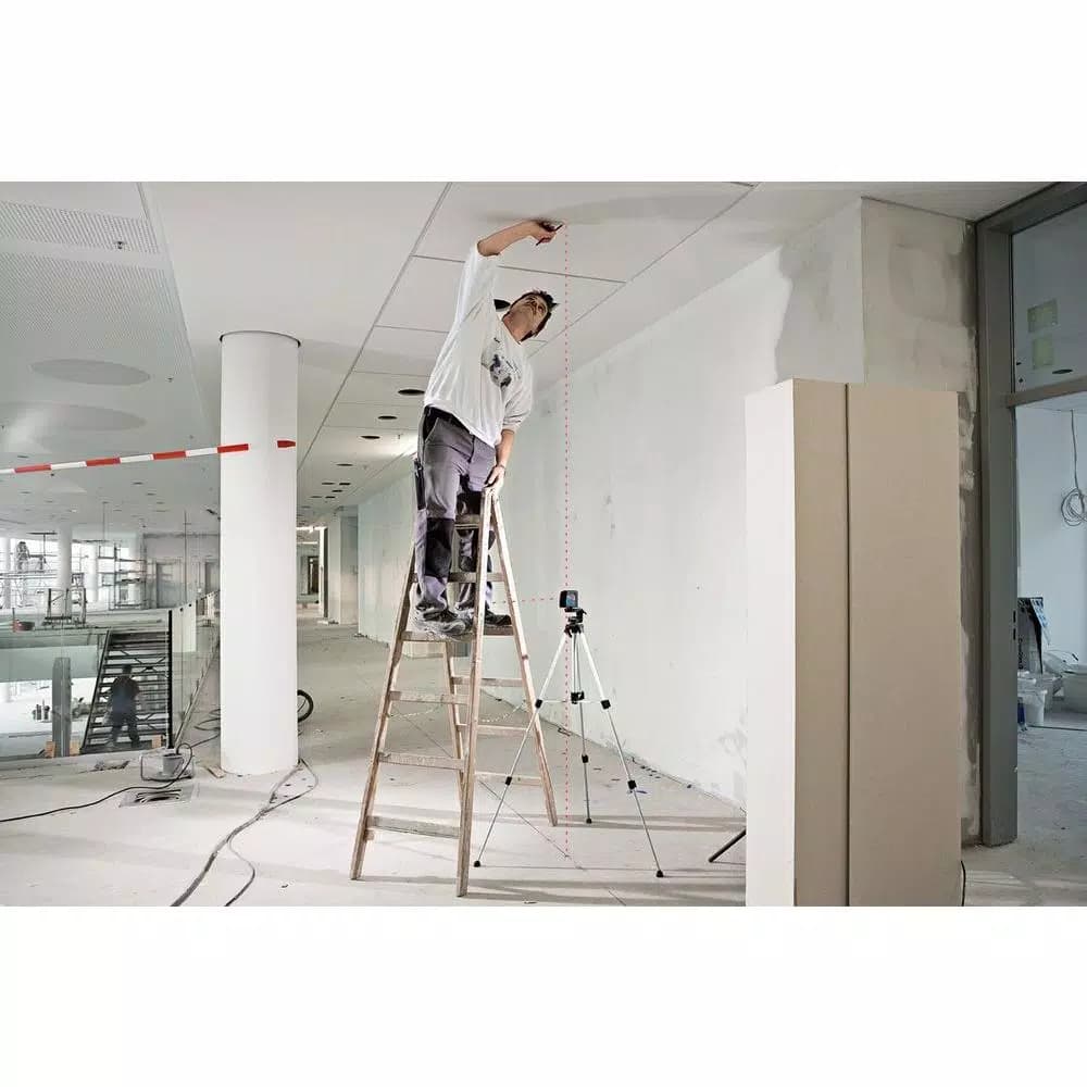 Bosch Factory Reconditioned 100 ft. Self-Leveling 3-Point Red Laser Level with Mounting Strap and Belt Pouch