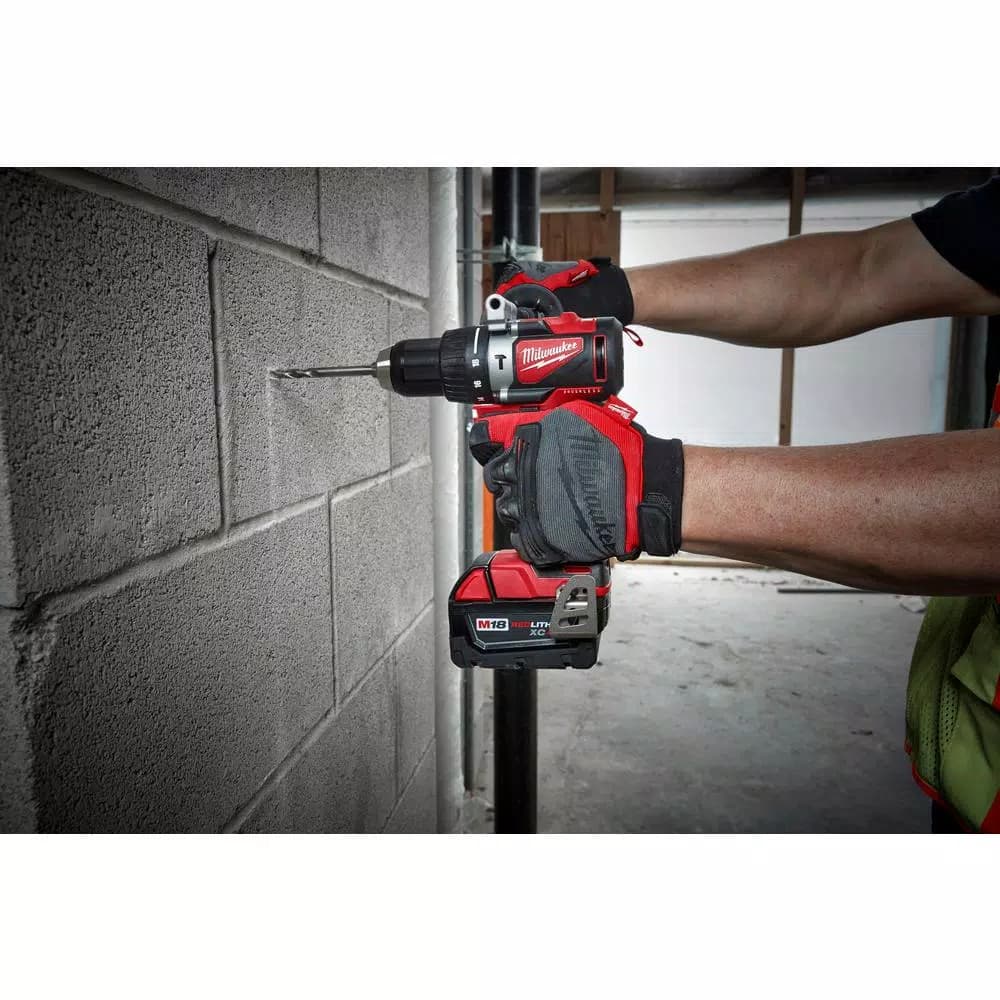 Milwaukee M18 18V Brushless Cordless Hammer Drill and Impact Driver 2-Tool Combo Kit