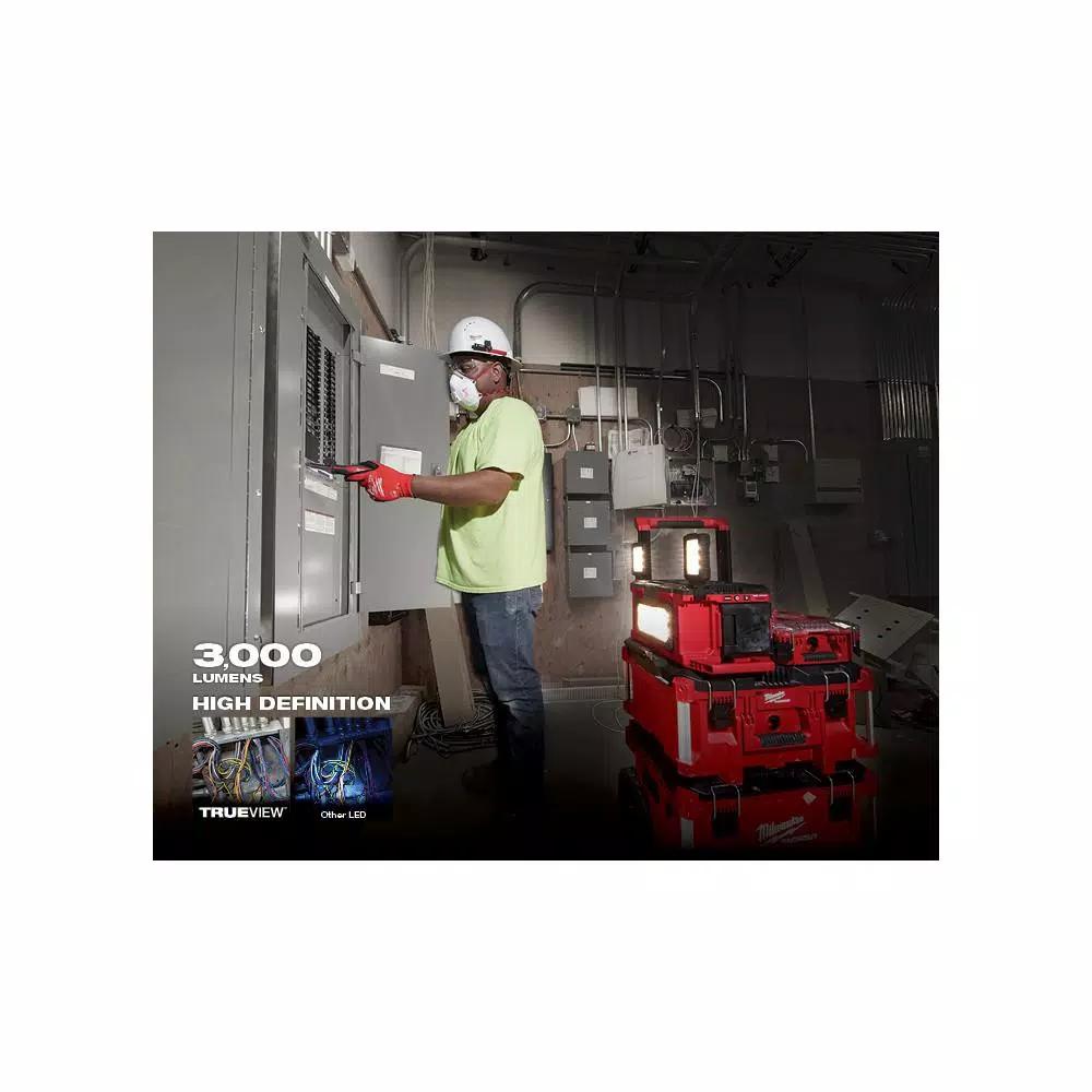 Milwaukee M18 PACKOUT 3000 Lumens LED Light with Built-In Charger