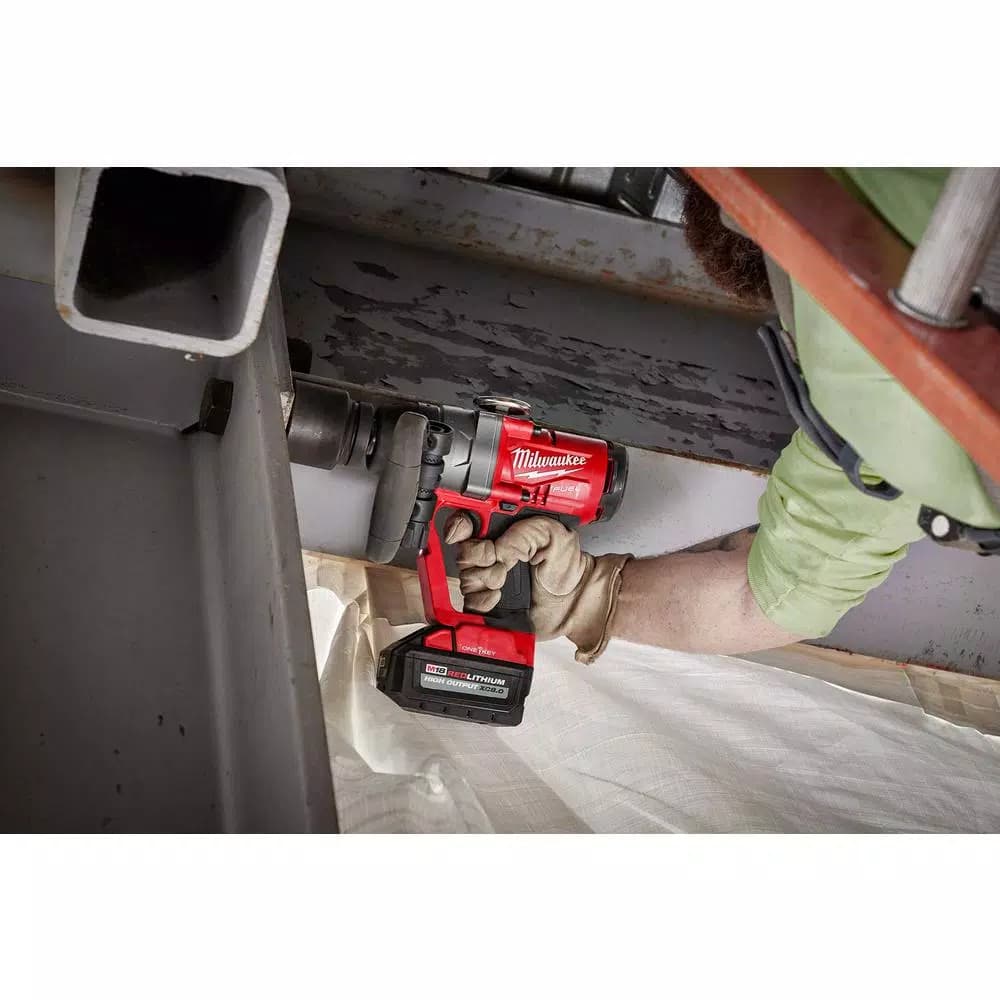 Milwaukee M18 FUEL 1 in. High Torque Impact Wrench Kit with ONE-KEY, Two 8.0 Ah Batteries & Charger