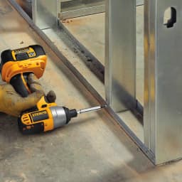 DEWALT 3 in. Magnetic Bit Tip Holder, 1/4 in. Hex Shank thumbnail 2