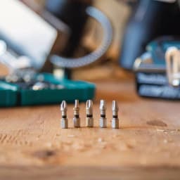 Makita ImpactXPS #2 Phillips 1 in. Insert Bits, 5-Pack thumbnail 6
