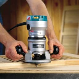 Makita RF1101 2-1/4 HP 11-Amp Variable Speed Router thumbnail 2