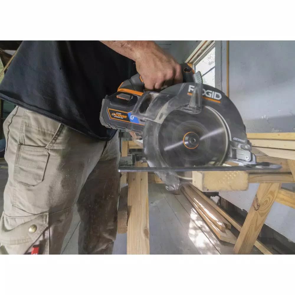 RIDGID 18V OCTANE Brushless 7-1/4 in. Cordless Circular Saw, Tool Only