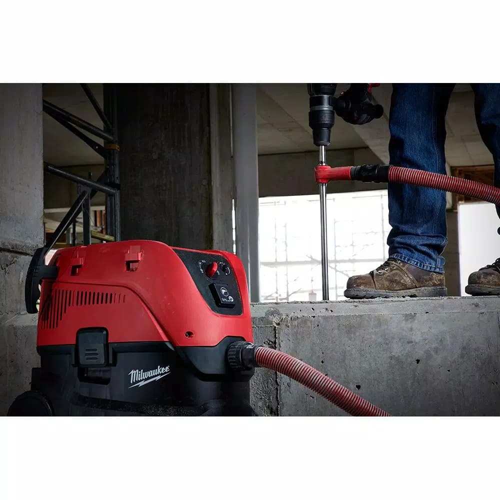 Milwaukee 8 Gal. Dust Extractor Vacuum with HEPA Filtration
