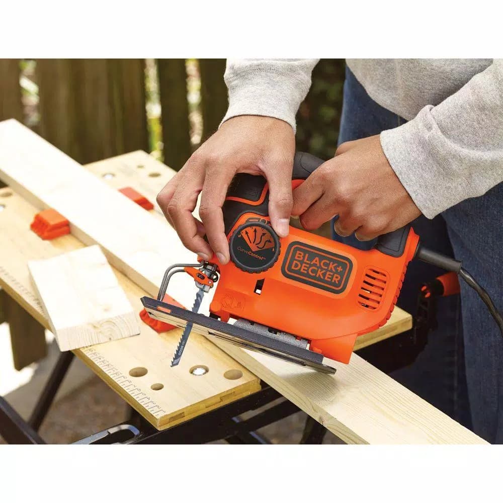 BLACK+DECKER BDEJS600C 5 Amp Corded Jig Saw with Curve Control
