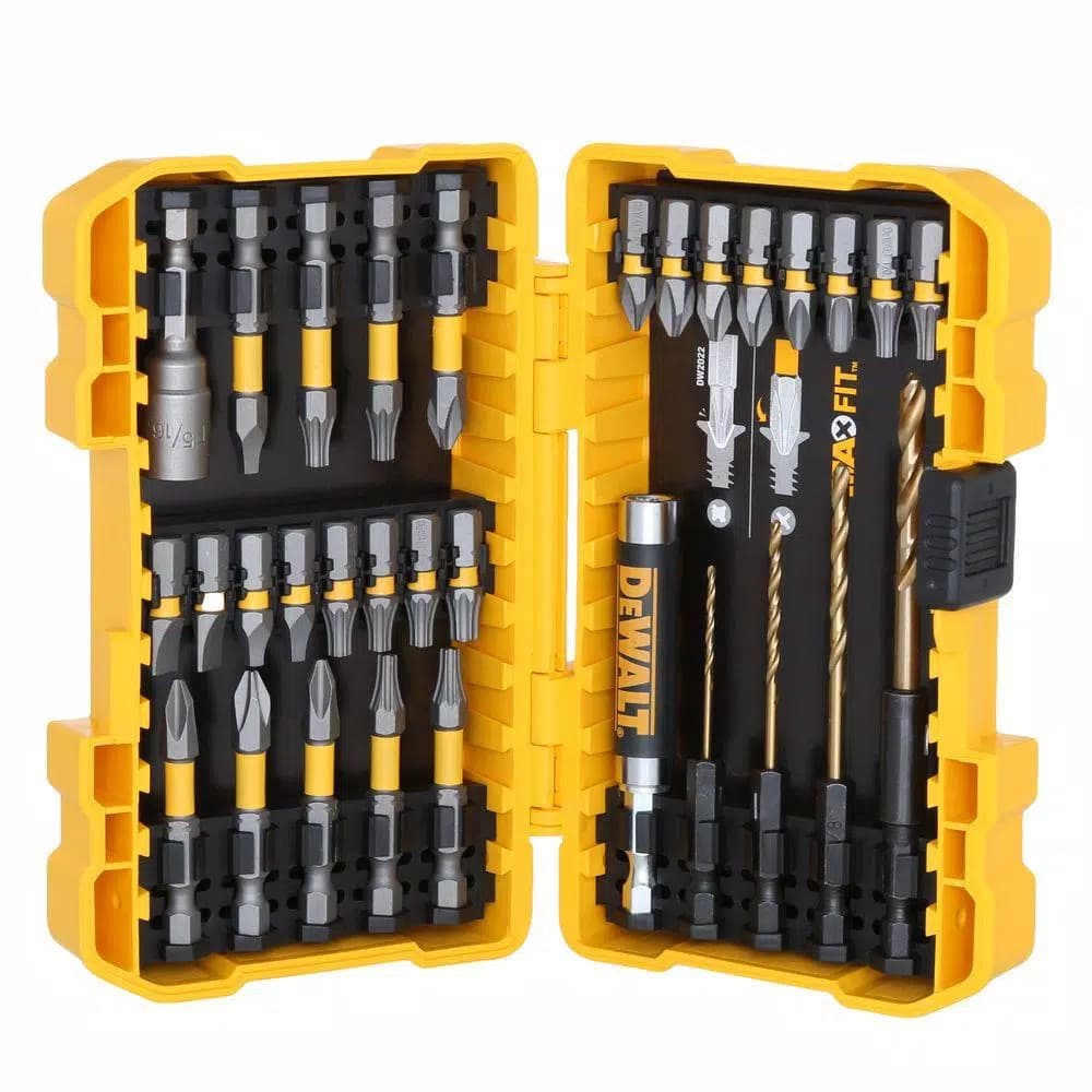 DEWALT MAXFIT 32-Piece Screwdriving Set with 10X Magnetic Screw Lock System