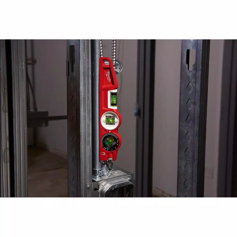 Milwaukee 10 in. 360° Locking Die Cast Torpedo Level with Magnified Vials