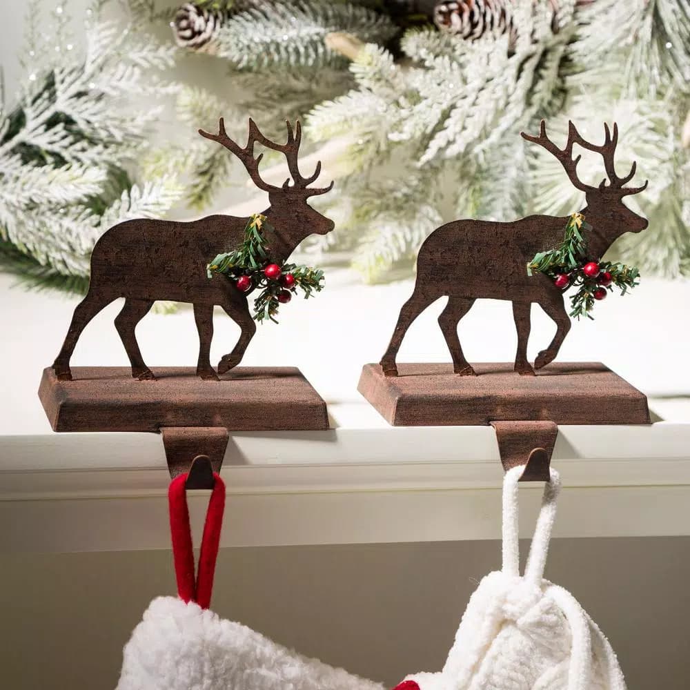 Glitzhome Wooden and Metal Reindeer Stocking Holder Set, 2-Pack Christmas Mantel Decor