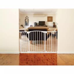 Dreambaby Chelsea Extra Wide Auto-Close Security Gate with Extensions, White thumbnail 4