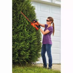 BLACK+DECKER 20V MAX 18 in. Cordless Lithium-Ion Hedge Trimmer with 1.5 Ah Battery and Charger thumbnail 5