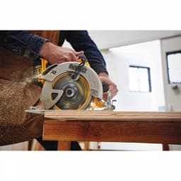 DEWALT 20V MAX XR 7-1/4 in. Brushless Cordless Circular Saw with 4.0 Ah Battery thumbnail 14