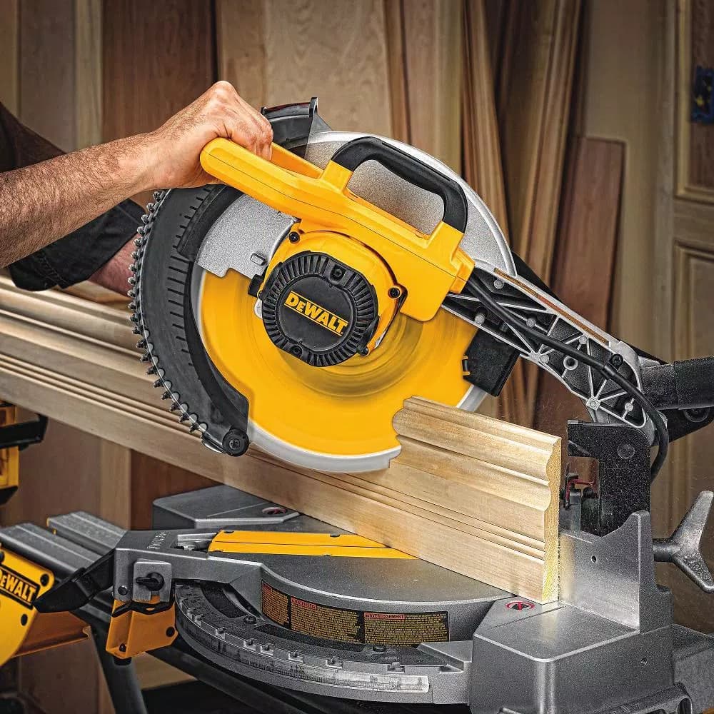 DEWALT 12 in. 32-Teeth Thin Kerf Construction Miter Saw Blade