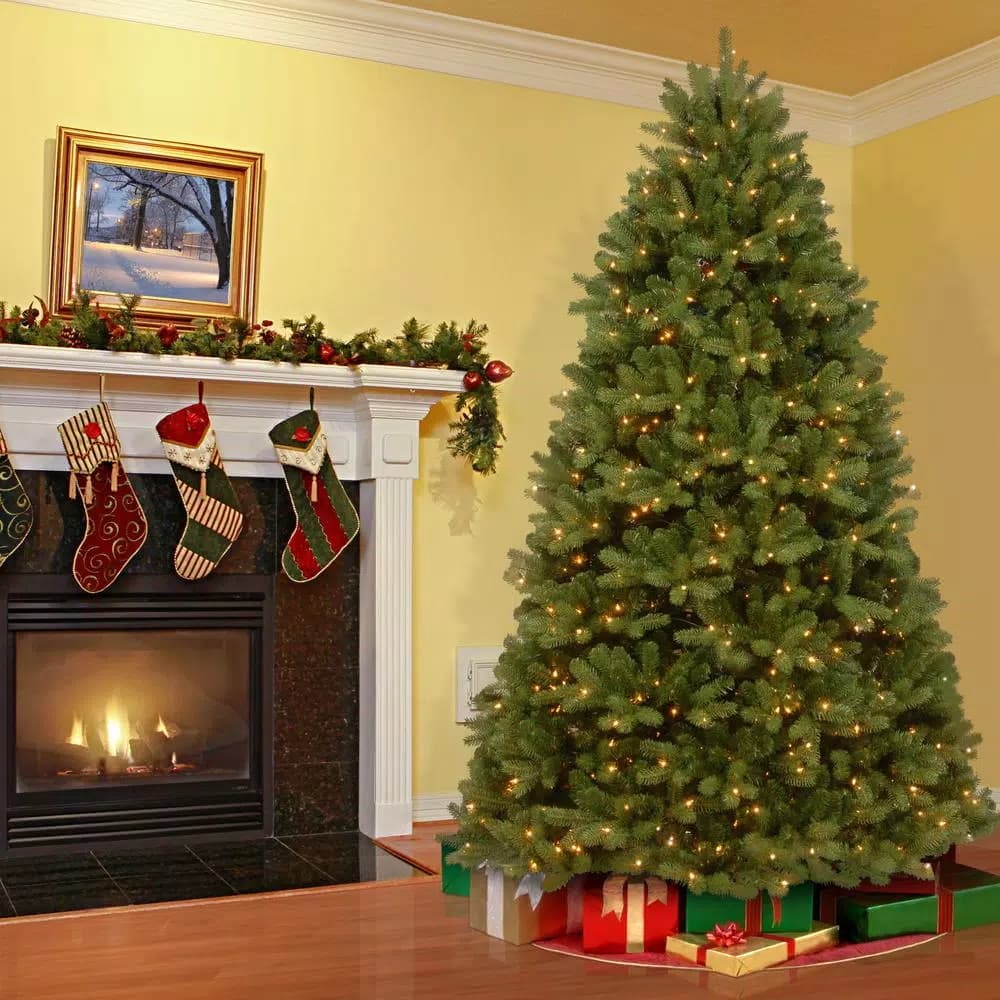 National Tree Company 6 ft. Newberry Spruce Feel Real Artificial Christmas Tree with 600 Clear Lights