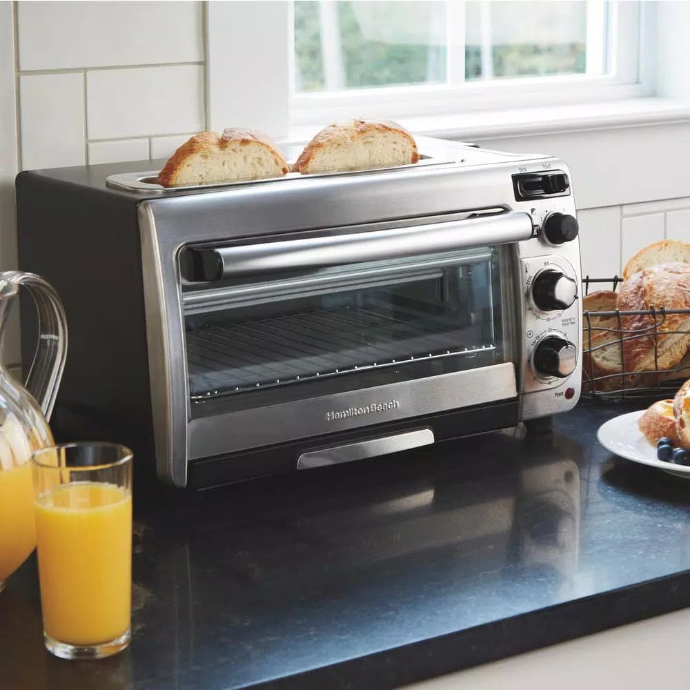 Hamilton Beach 2-in-1 1450W Toaster Oven and 4-Slice Toaster, Silver