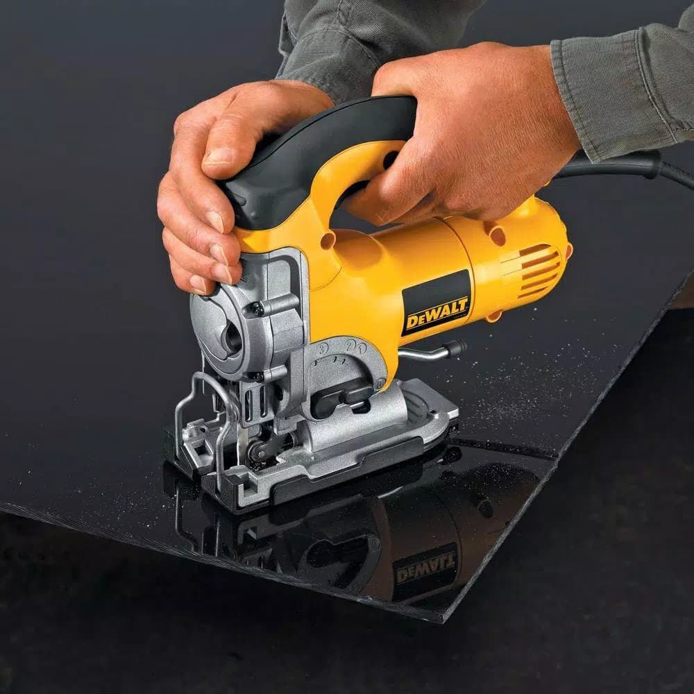 DEWALT 6.5 Amp Corded Jig Saw Kit with Carrying Case