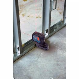 Bosch 100 ft. Self-Leveling 3-Point Laser Level with Mounting Strap and Belt Pouch thumbnail 5