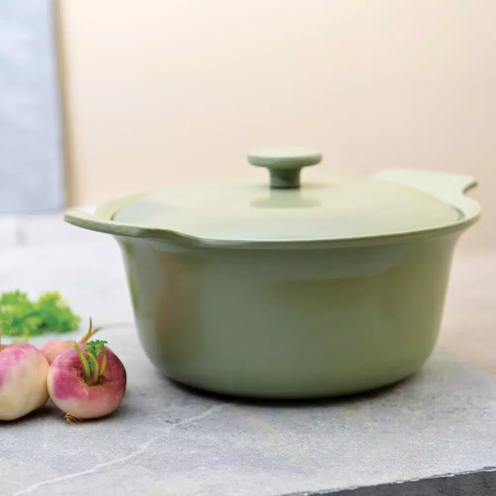BergHOFF Ron 4.4 Qt. Cast Iron Stock Pot with Lid, Green