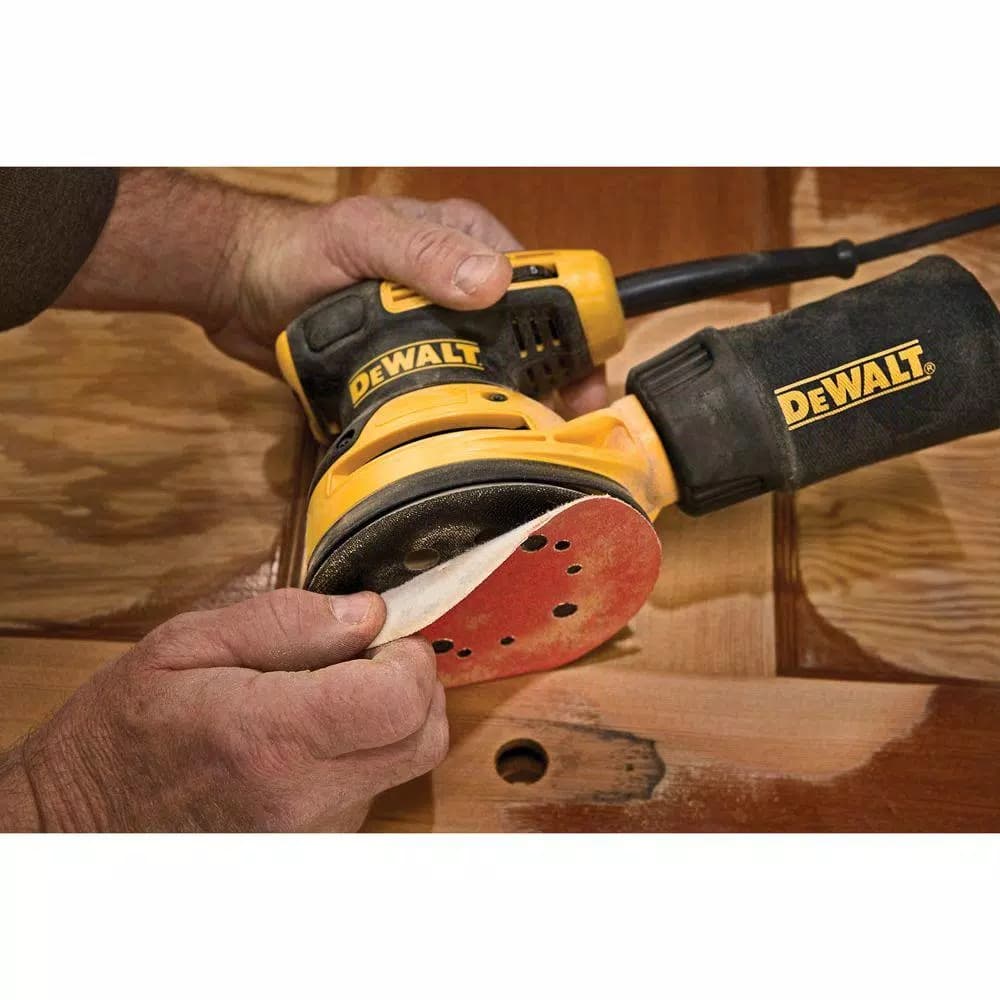 DEWALT DWE6423K 5 in. Variable Speed Random Orbital Sander, 3 Amp, Corded