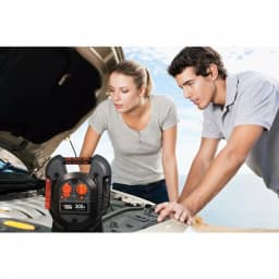 BLACK+DECKER BLACK + DECKER J312B 600 Peak Amp Portable Jump Starter with LED Worklight thumbnail 5