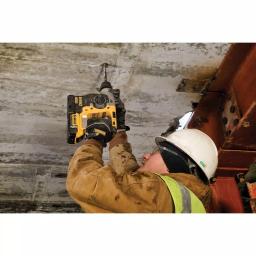DEWALT 20V MAX XR Brushless 1 in. SDS Plus Rotary Hammer Kit with 3.0Ah Battery & Charger thumbnail 6
