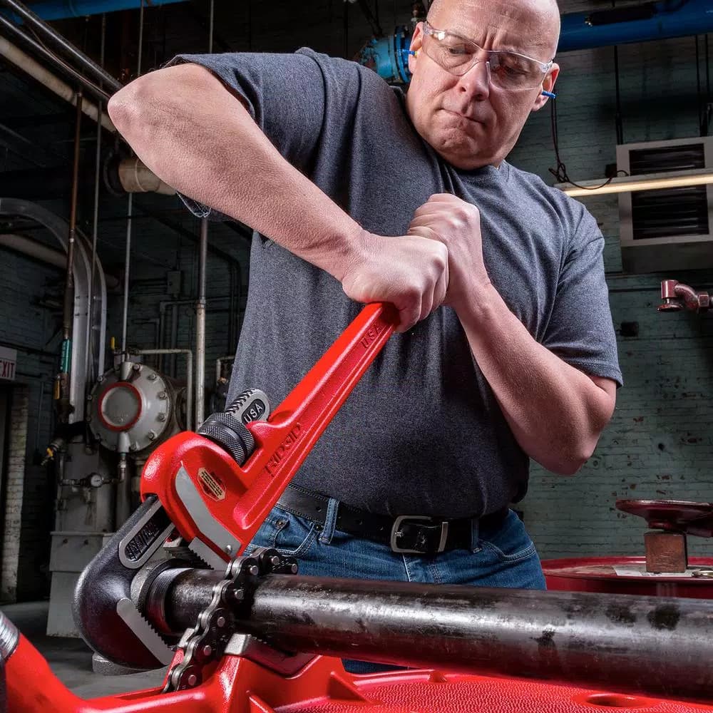 RIDGID 24 in. Heavy-Duty Straight Pipe Wrench, 3 in. Capacity