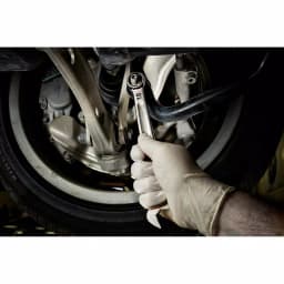 Milwaukee 7-Piece SAE Combination Wrench Set with Max Bite Open-End Grip thumbnail 10
