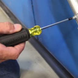 Klein Tools 2-Piece Combination Tip Screwdriver Set with Cushion-Grip Handles thumbnail 4