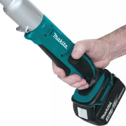 Makita 18V LXT Cordless Angle Impact Driver Kit with (2) 3.0Ah Batteries, Charger, and Tool Bag thumbnail 7