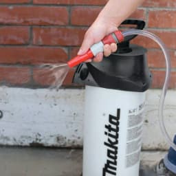 Makita 2.6 Gal. Pressurized Water Tank for Masonry Saws and Gas Power Cutters thumbnail 7
