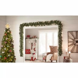 General Electric Holiday Classics 11 in. Gold Glittered Bethlehem Star Tree Topper with 16 Lights thumbnail 8