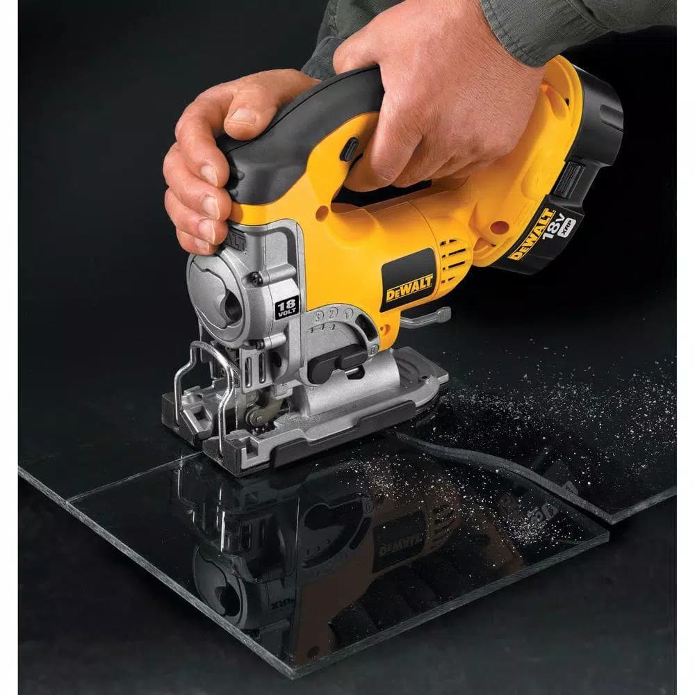 DEWALT 18V Ni-Cd Cordless Jig Saw with Keyless Blade Change (Tool-Only)