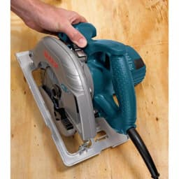 Bosch 15 Amp 7-1/4 in. Corded Circular Saw with 24-Tooth Carbide Blade thumbnail 11