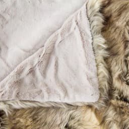 Best Home Fashion Kitt Fox Faux Fur Throw Blanket, 54 in. x 36 in., Grey and Ivory thumbnail 2