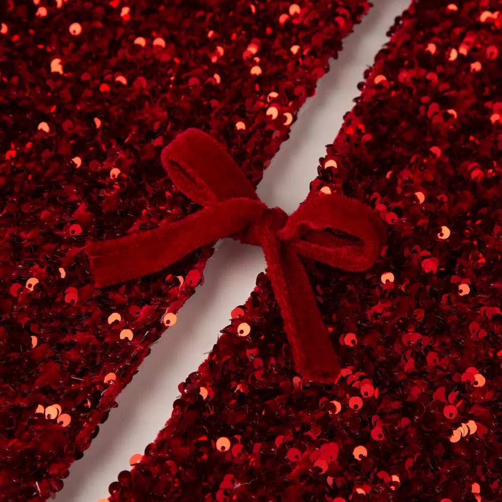 Glitzhome 48 in. Red Sequin Christmas Tree Skirt with White Faux Fur Cuff and Velvet Ropes