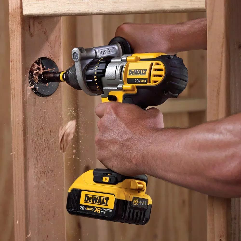 DEWALT 20V MAX Cordless 1/2 in. Drill/Driver Kit with (2) 4.0 Ah Batteries, Charger & Case