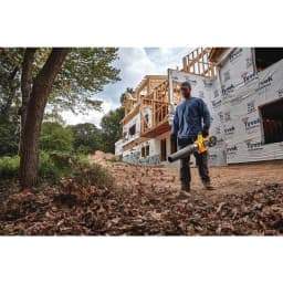 DEWALT 60V MAX FLEXVOLT Brushless Cordless Axial Blower, 600 CFM, 125 MPH (Tool Only) thumbnail 4