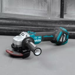 Makita 18V LXT Brushless 5 in. Cordless Angle Grinder with Electric Brake (Tool Only) thumbnail 7