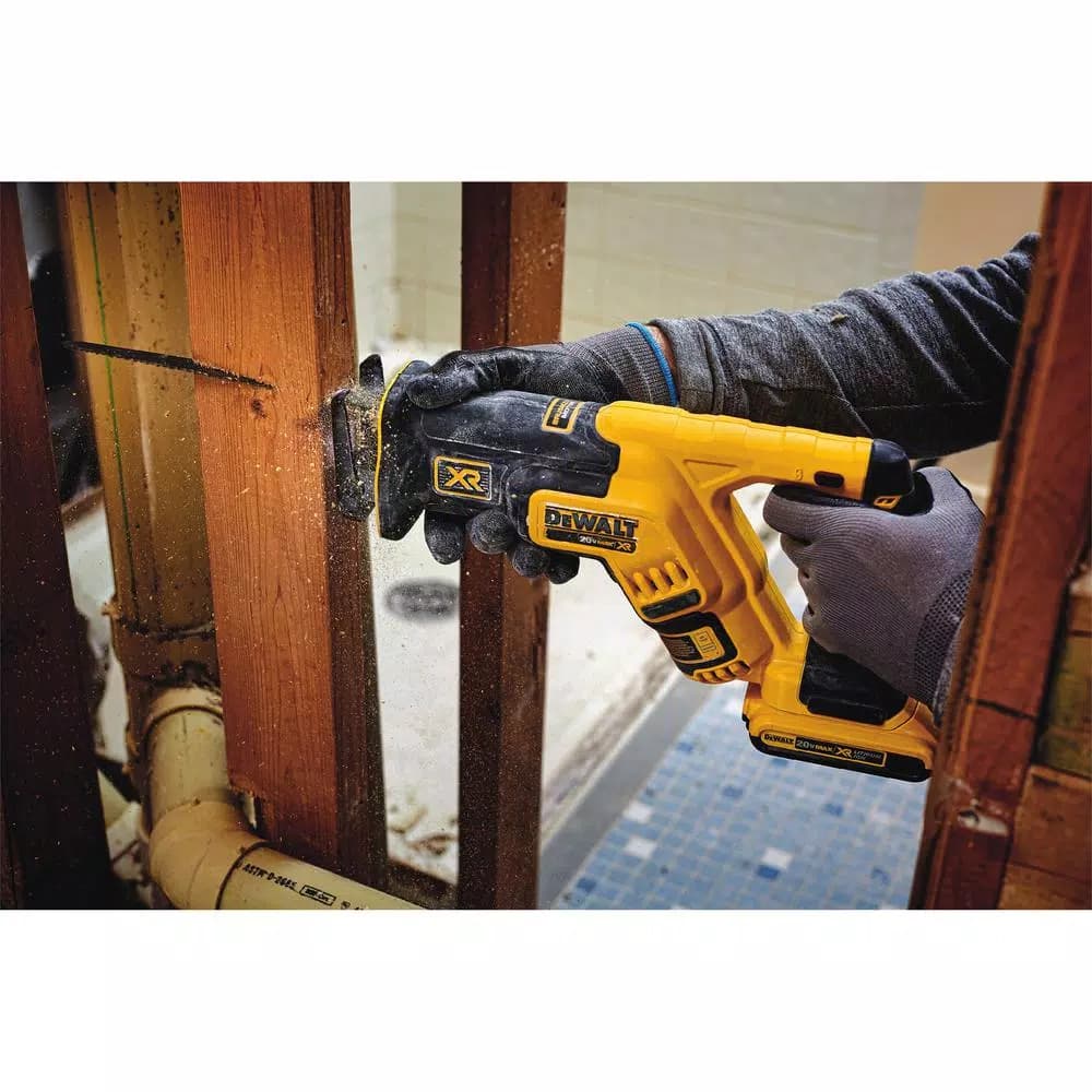 DEWALT 20V MAX XR Cordless Brushless Compact Reciprocating Saw (Tool-Only)